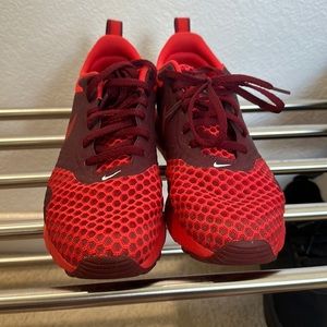 Lightly used Red Nike Air Max Tavas. Size 5Youth. Should be a size 6.5 women’s.